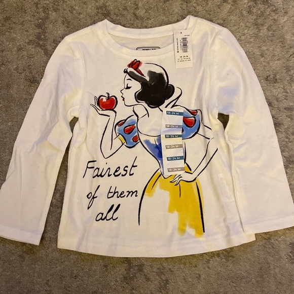 Old Navy Snow White Long Sleeved Tee; Size 18-24 months; New with tags. - Picture 1 of 3